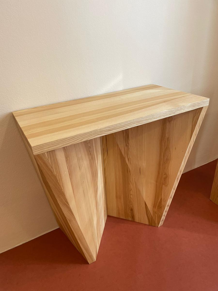 Mobiliář kaple sv. Martina - Image 2