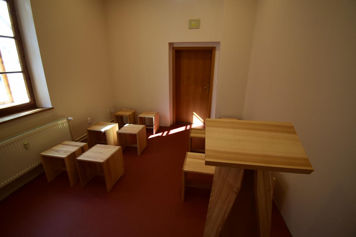 Mobiliář kaple sv. Martina - Image 4