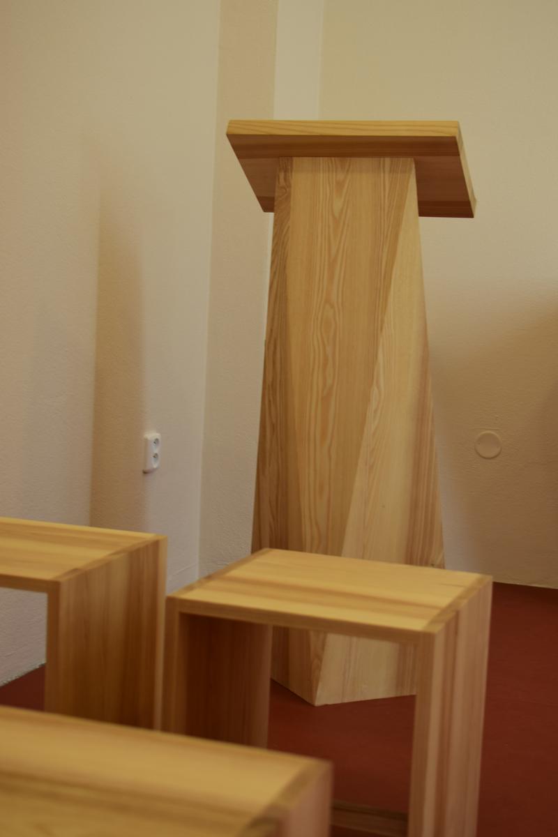 Mobiliář kaple sv. Martina - Image 6